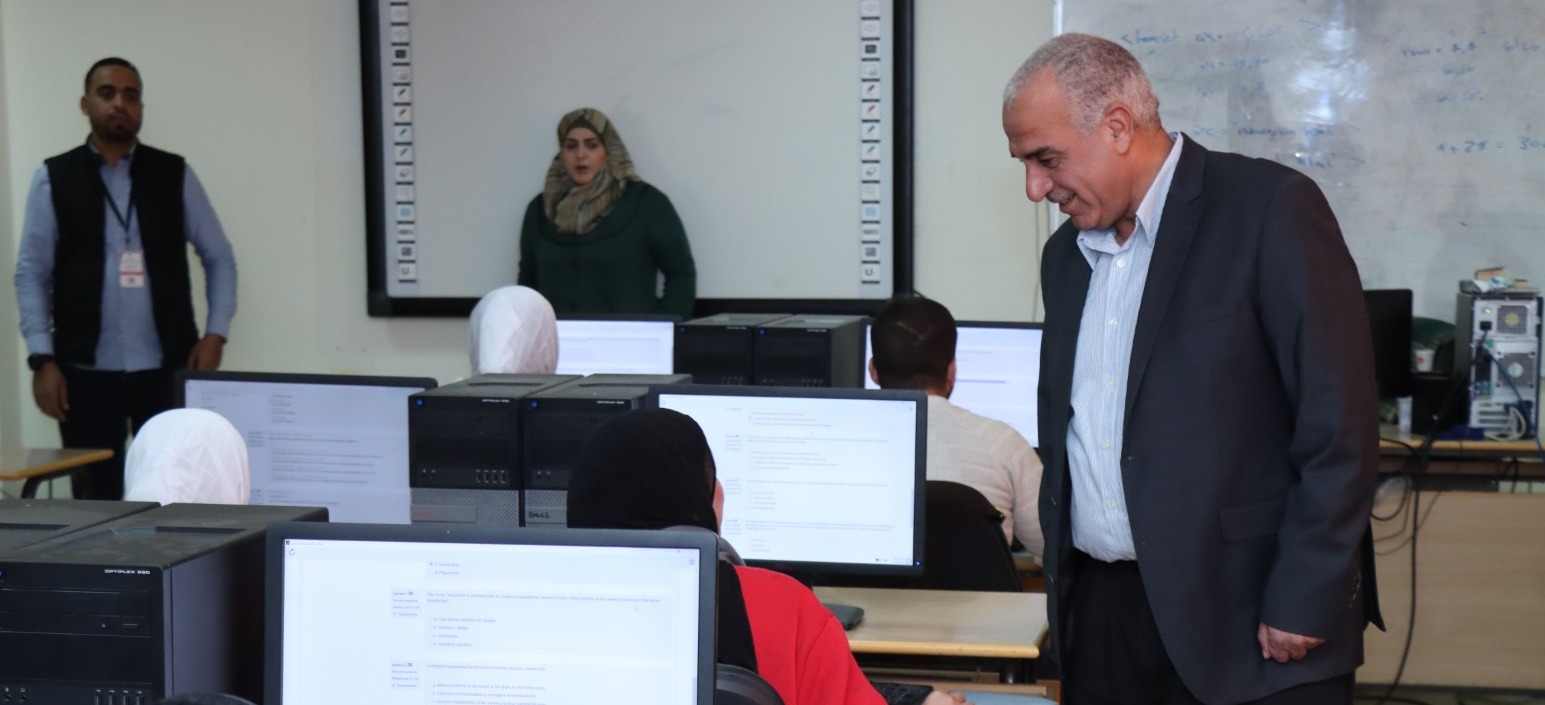 The university president inspects university proficiency examination halls